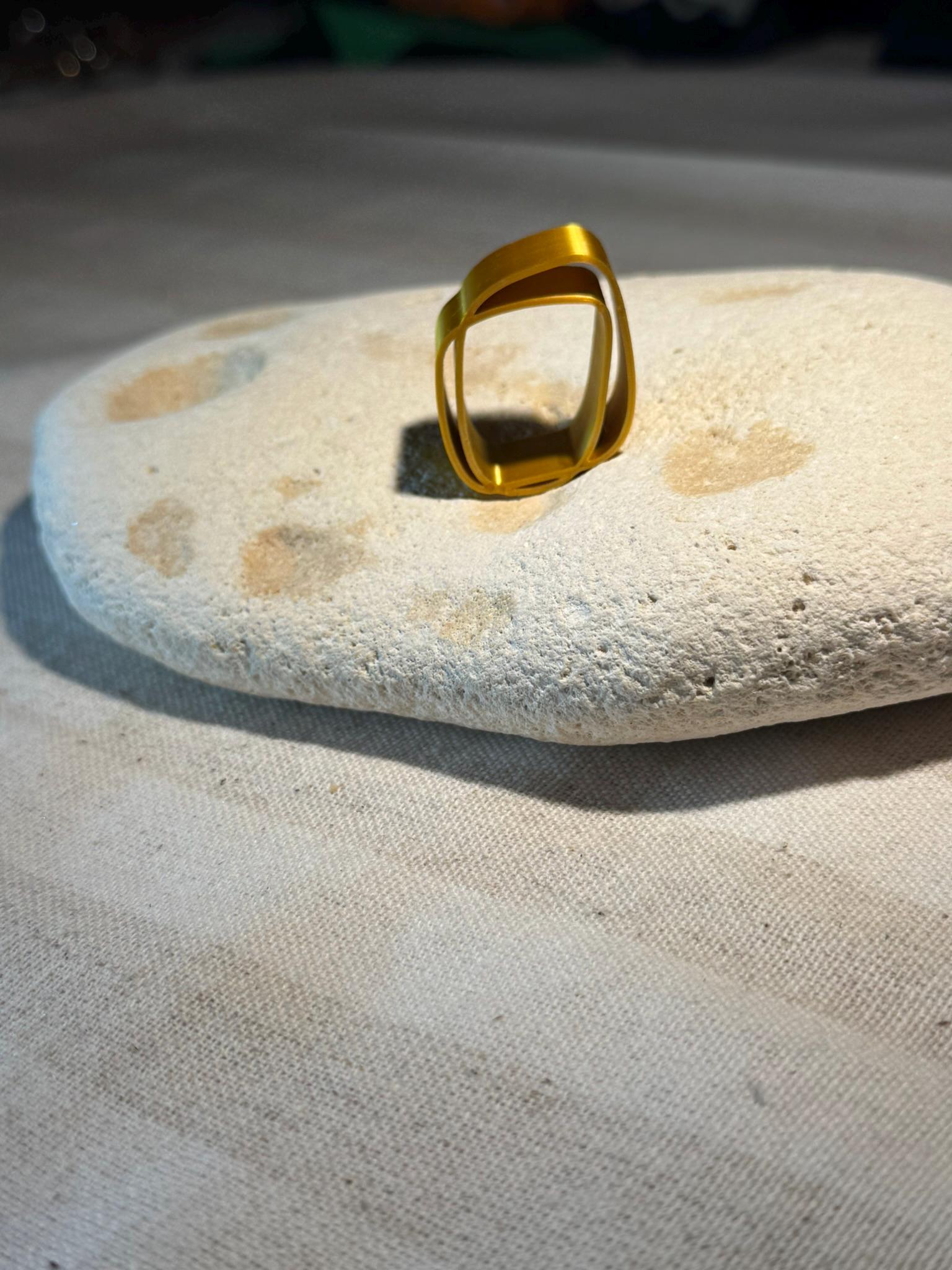  - sustainable bioplastic jewelry - Miette