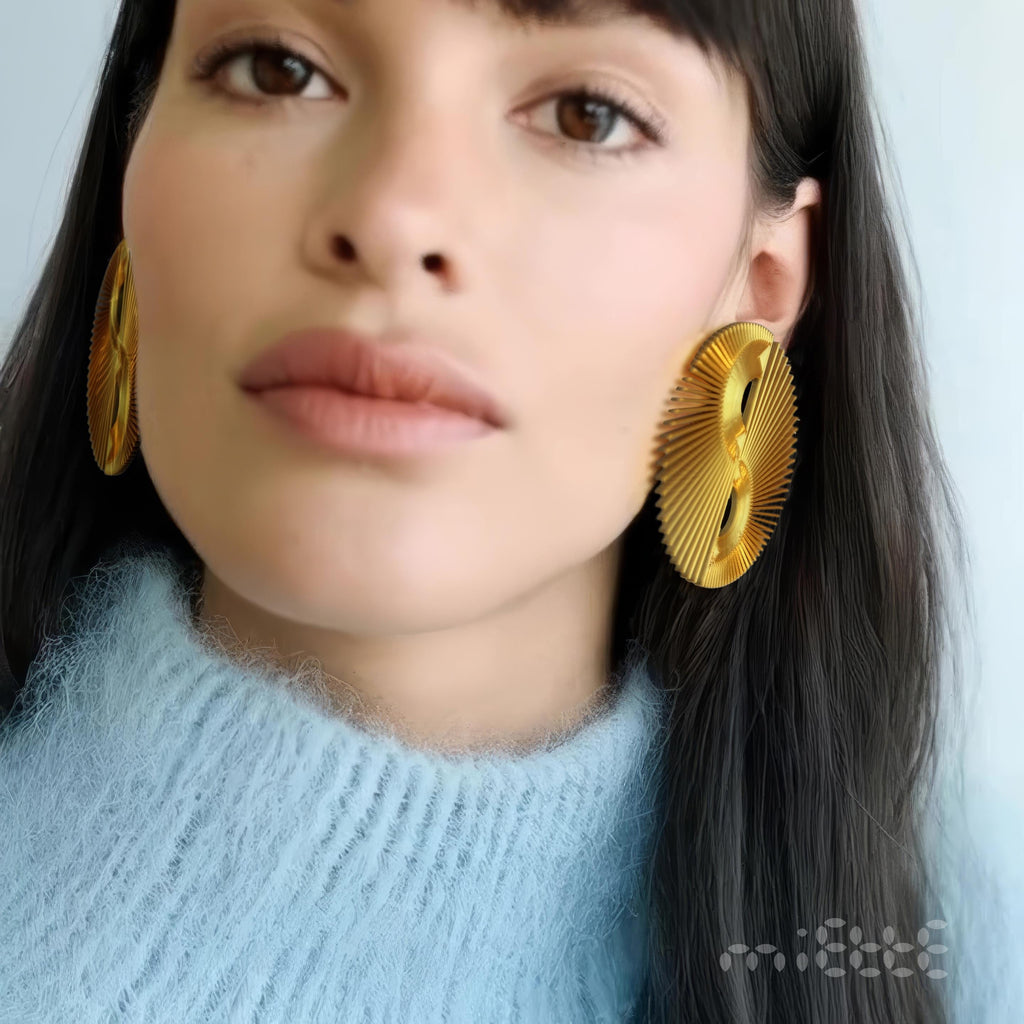  - sustainable bioplastic jewelry - Miette