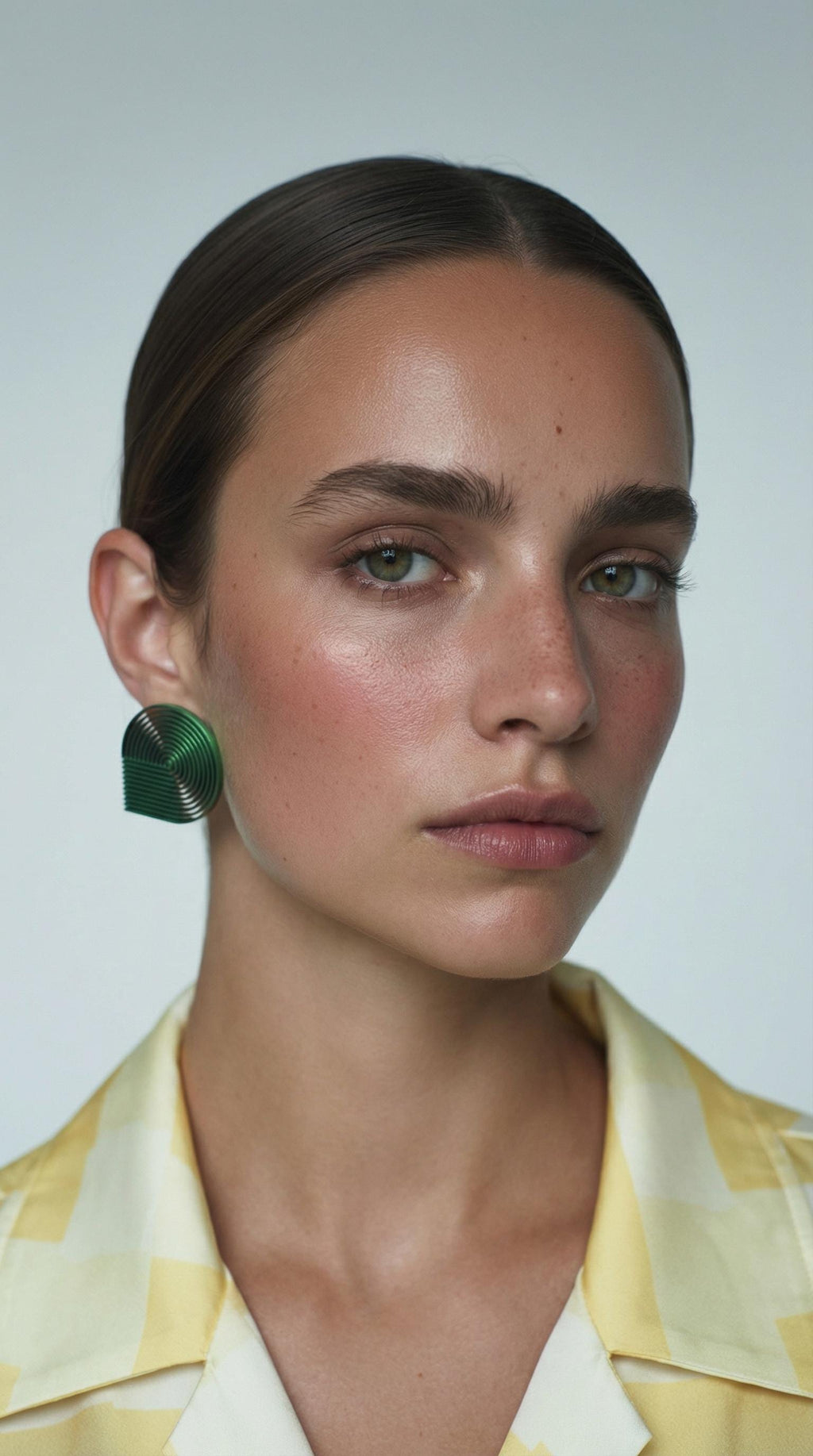 iridescent earings blue-green model