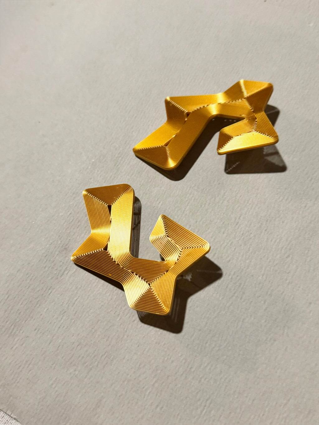 "Course" optical earrings