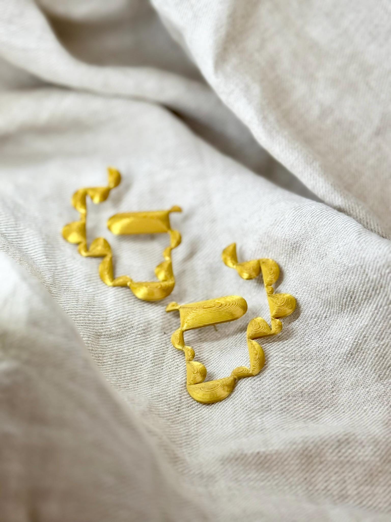  - sustainable bioplastic jewelry - Miette