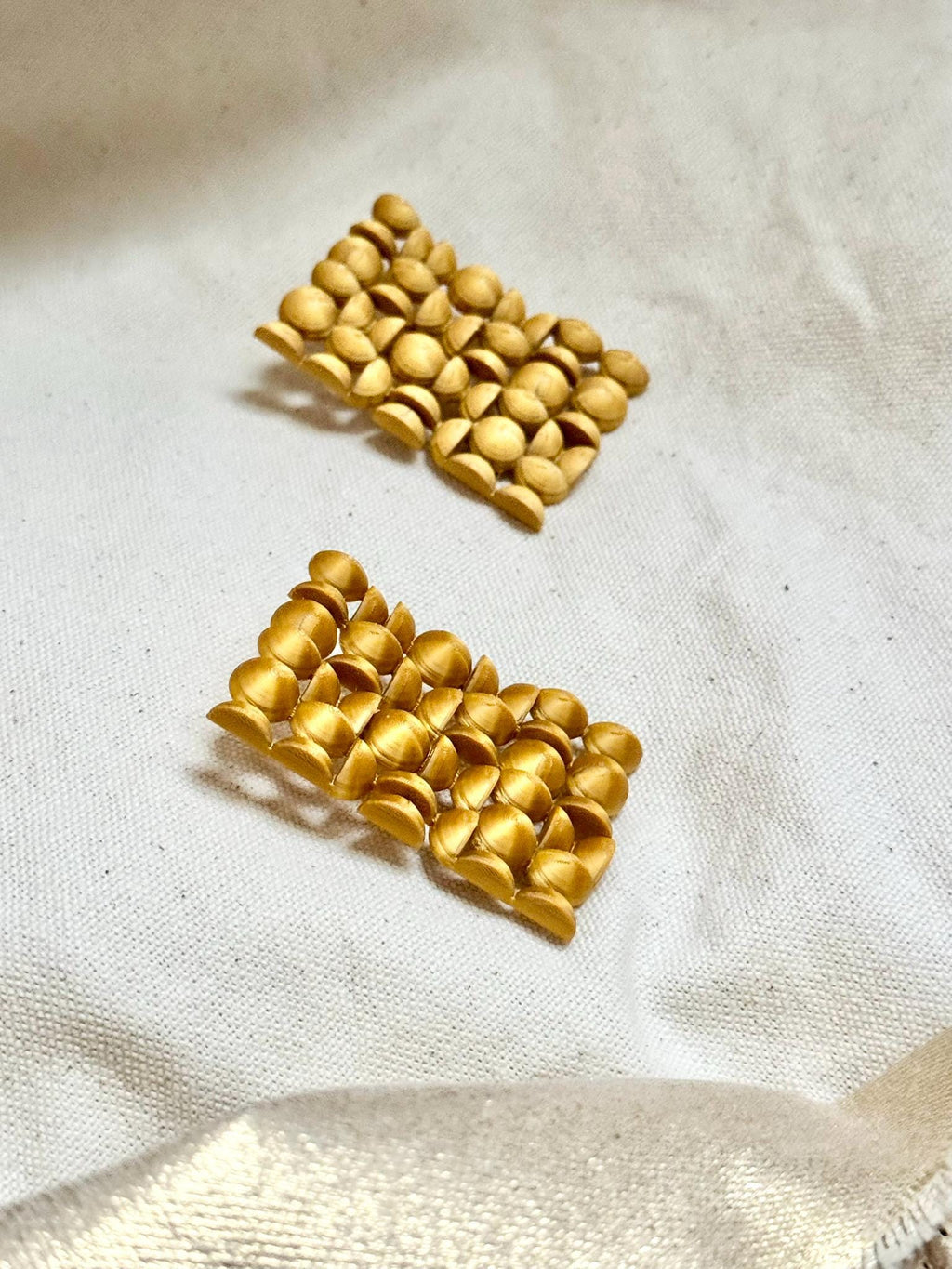  - sustainable bioplastic jewelry - Miette