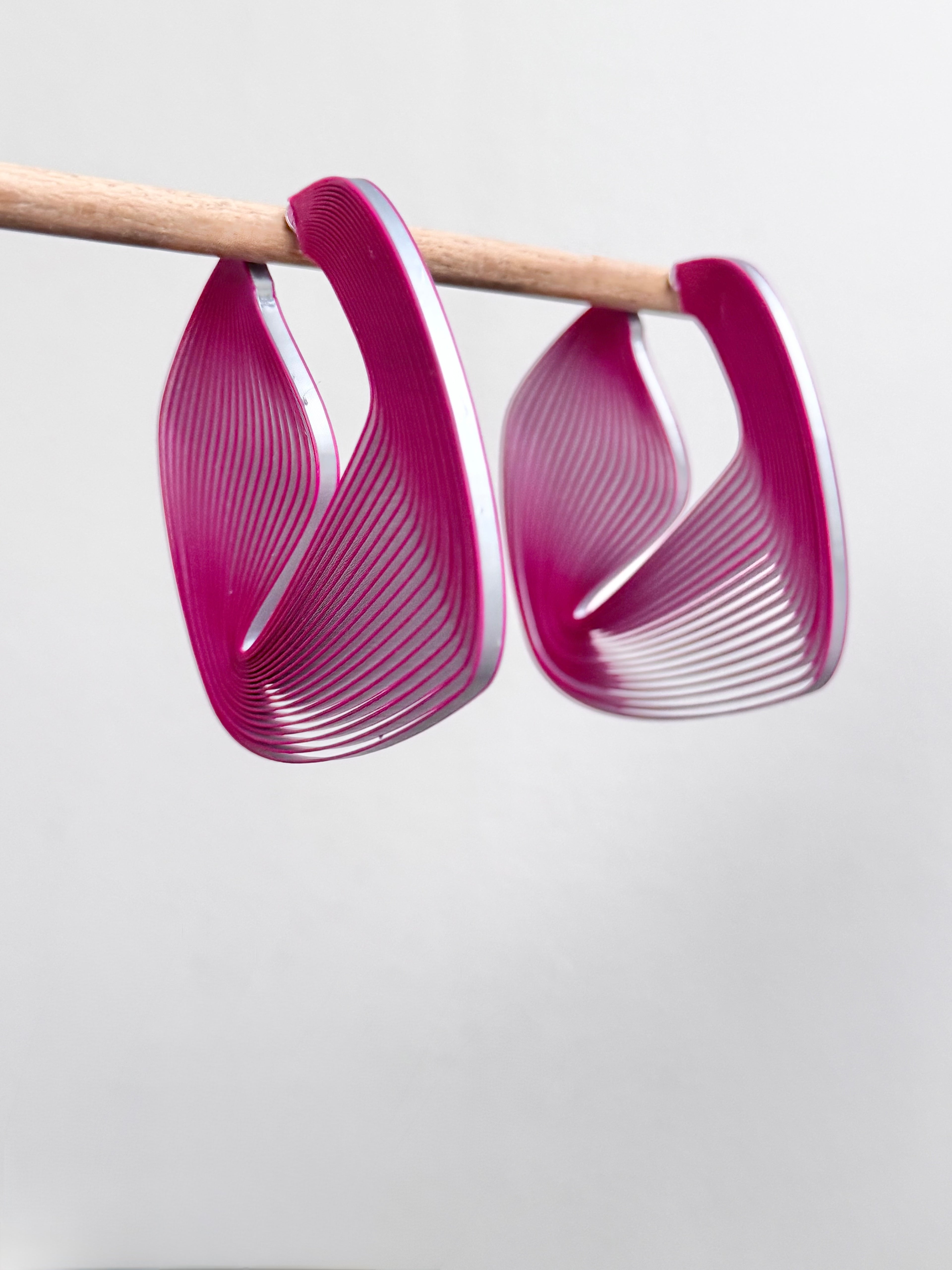 "Circonstances" Hoop Earrings