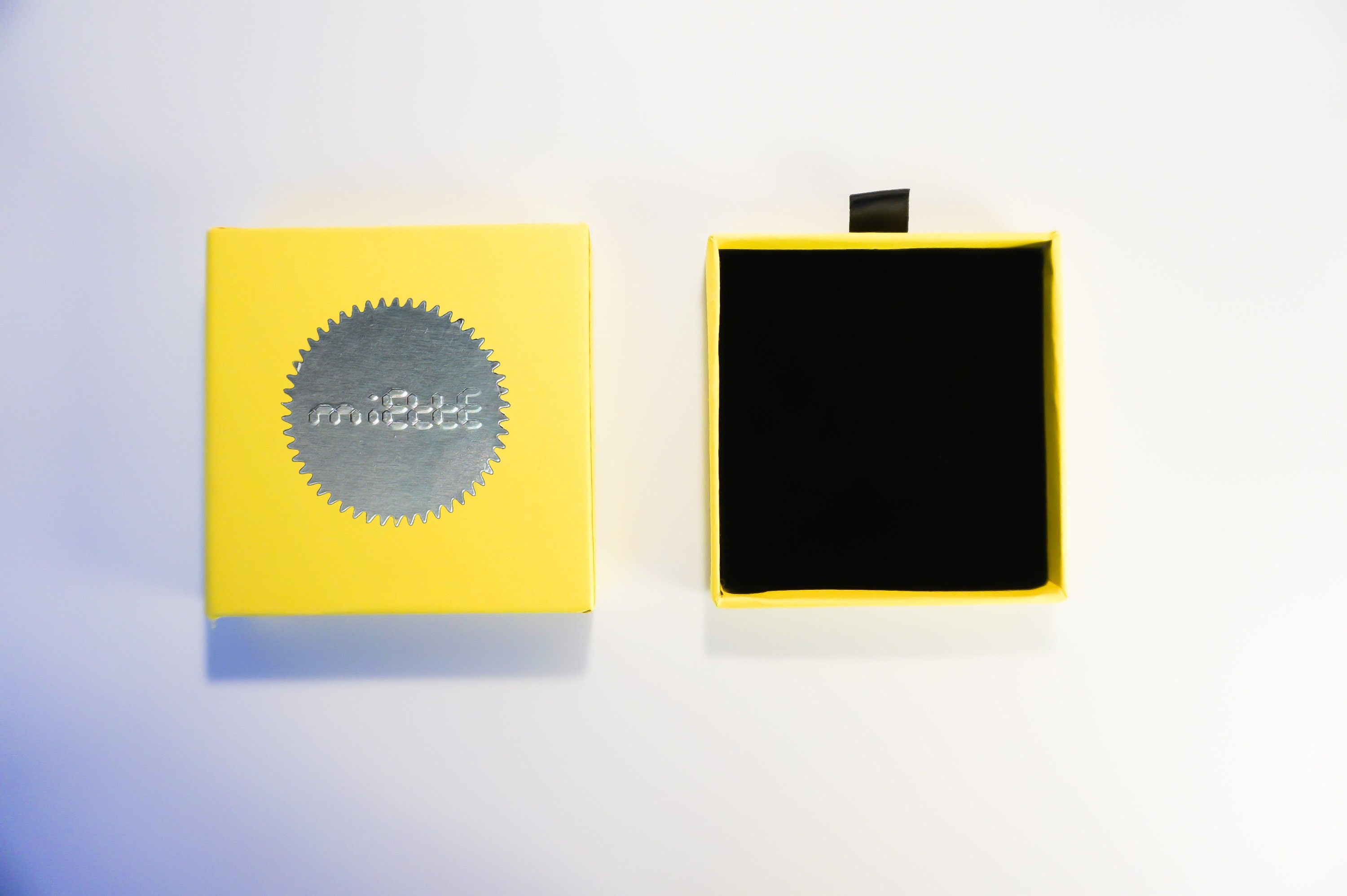  - sustainable bioplastic jewelry - Miette