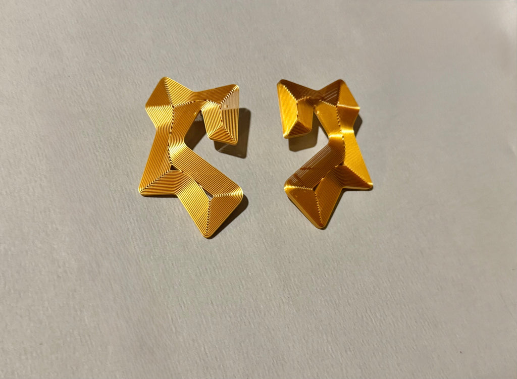 "Course" optical earrings