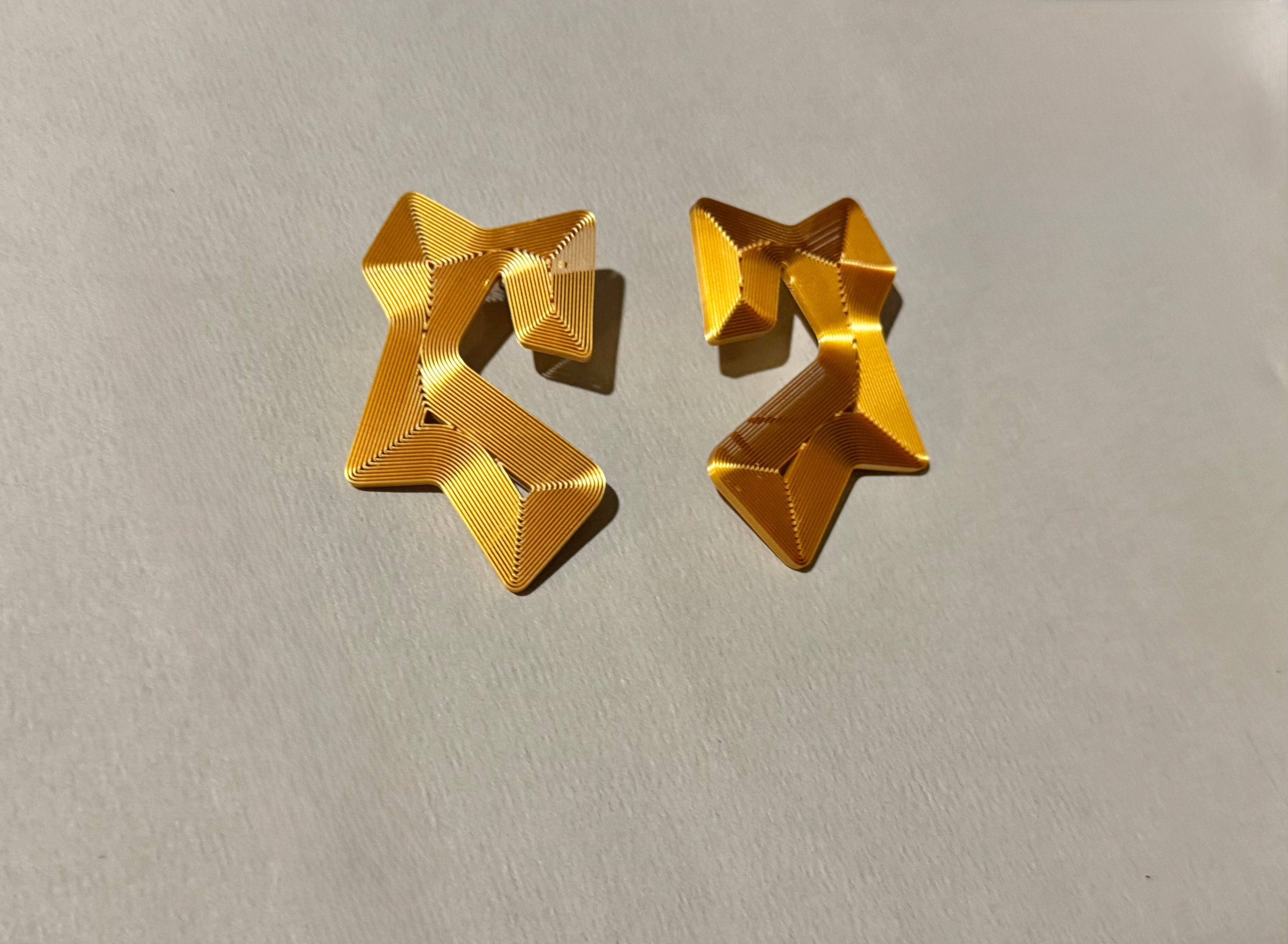 "Course" optical earrings
