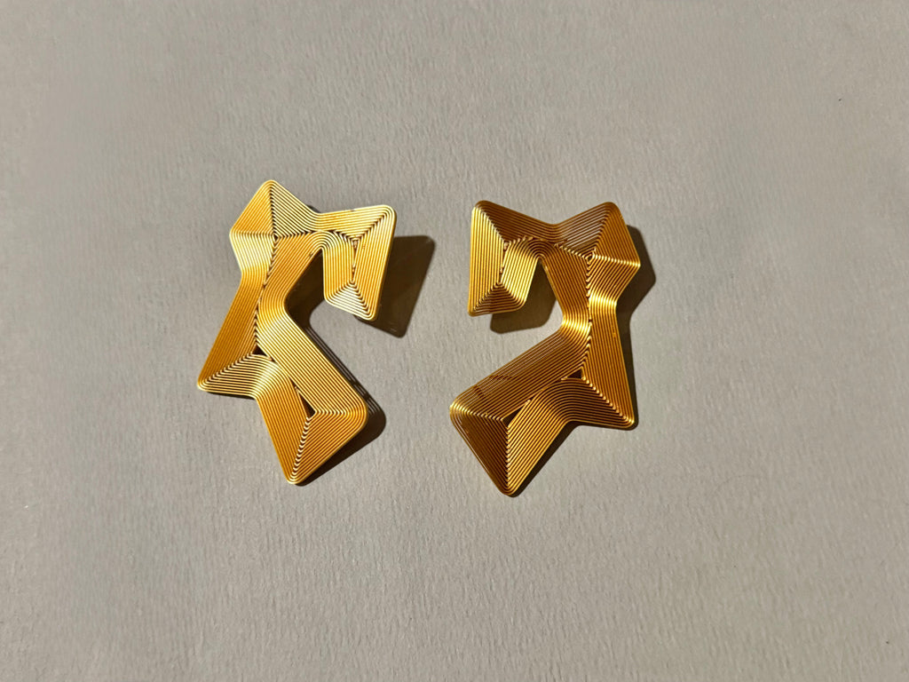 "Course" optical earrings
