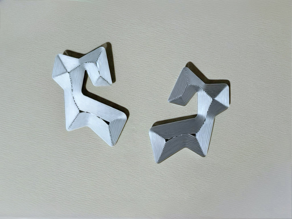 "Course" optical earrings