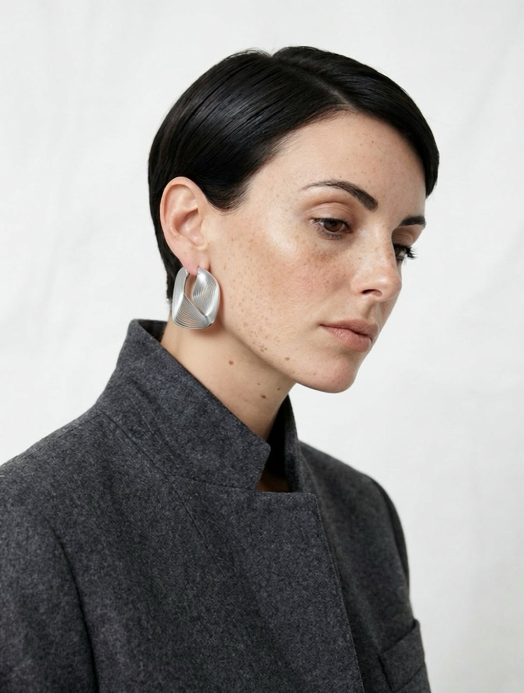 "Circonstances" Hoop Earrings