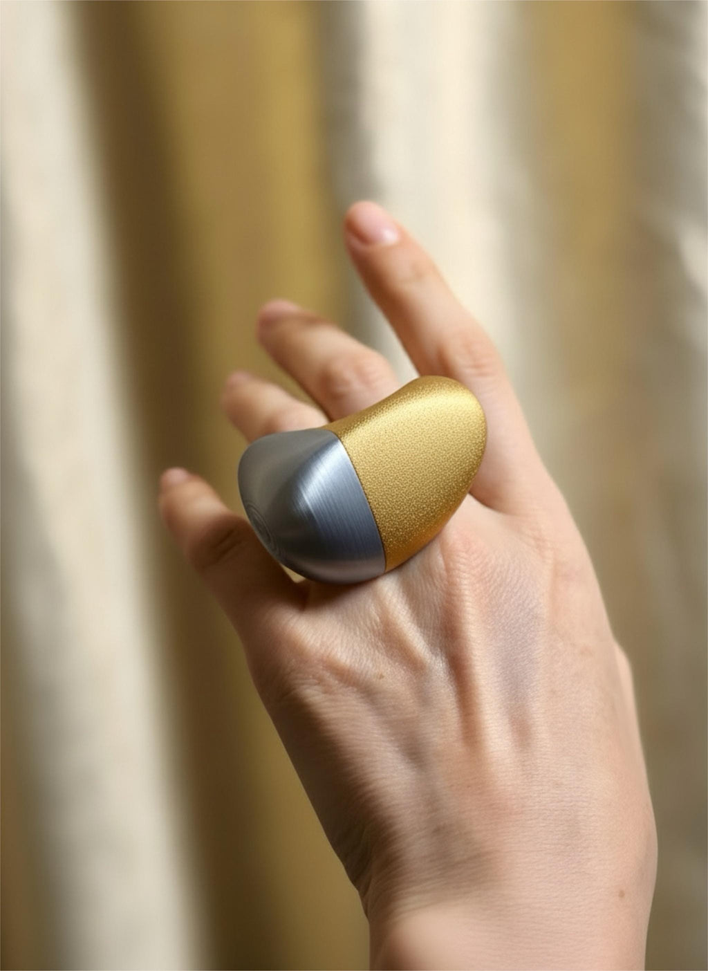 - sustainable bioplastic jewelry - Miette