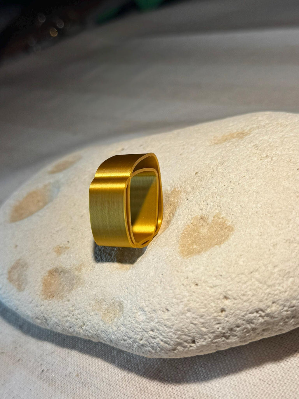  - sustainable bioplastic jewelry - Miette