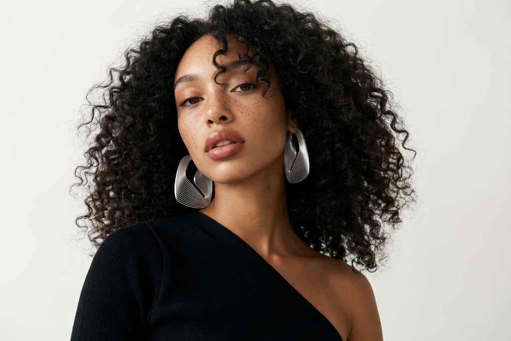 "Circonstances" Hoop Earrings