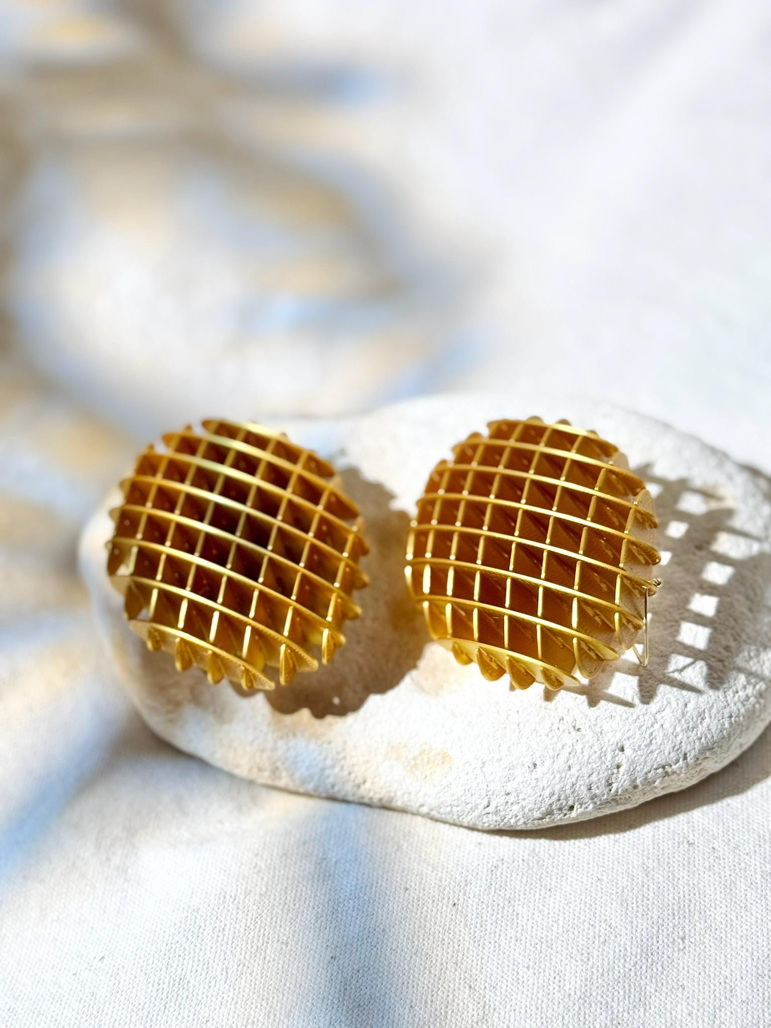  - sustainable bioplastic jewelry - Miette