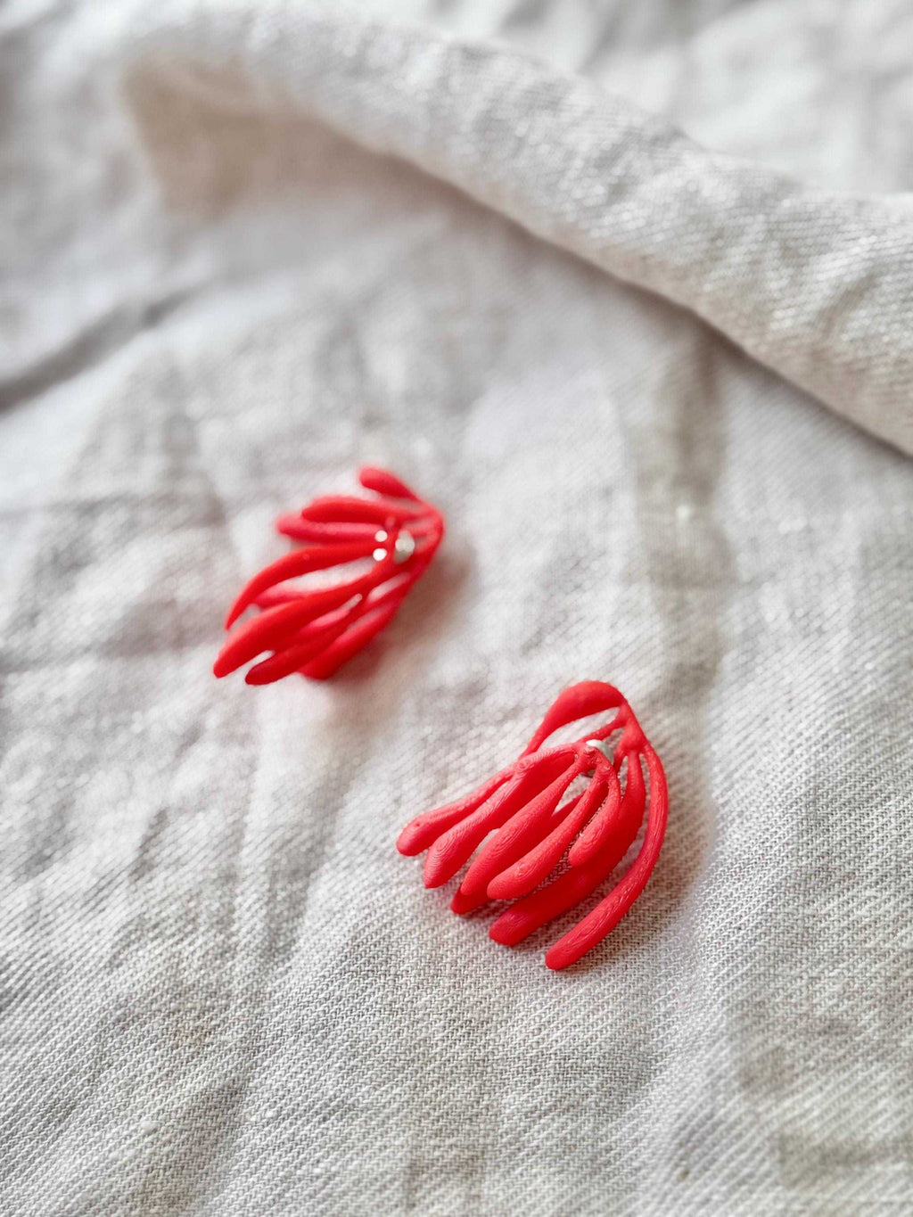  - sustainable bioplastic jewelry - Miette
